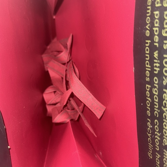 Gucci 100 Small Paper Shopping Bag 13" x 10" x 5" Pre-Owned - Picture 2 of 2